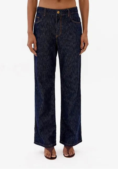 Calça Jeans Reta Cintura Média