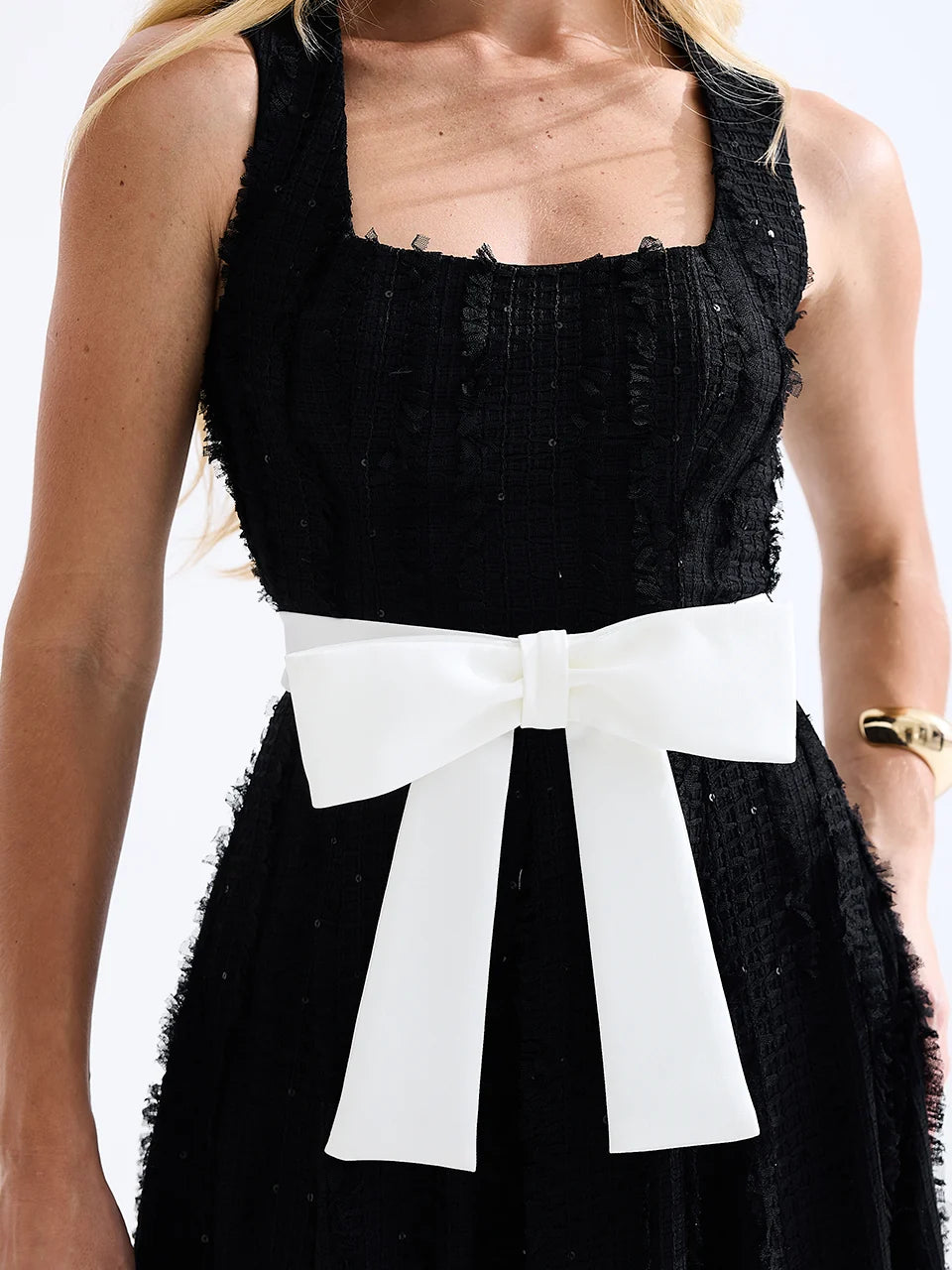 Vestido Memory Lane Midi Rodado em Malha Tweed Texturizada Preta