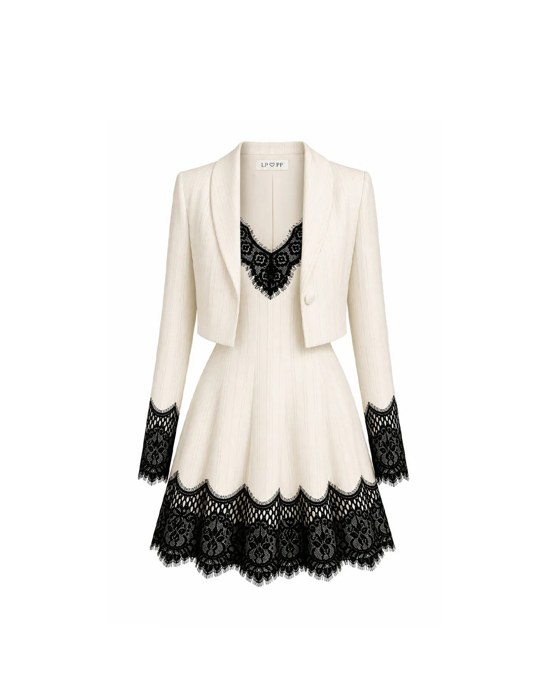 Vestido Curto com Casaco Risca De Giz e Renda Love