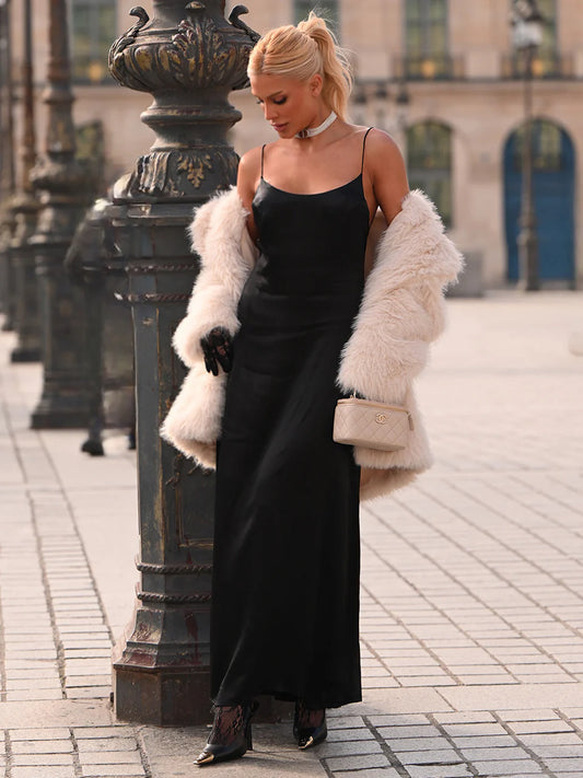 Vestido Slip Midi Preto Acetinado by Nicole Rocha