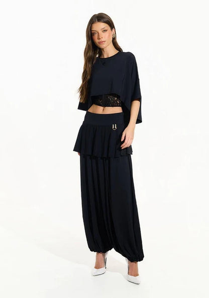 Blusa Ampla Manga Curta Detalhe Renda - Preto