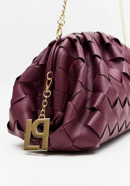 Bolsa Clutch Com Enfeite E Pingente