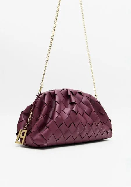 Bolsa Clutch Com Enfeite E Pingente