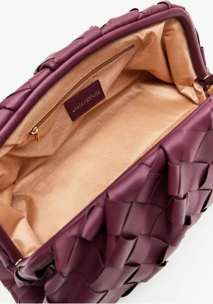 Bolsa Clutch Com Enfeite E Pingente
