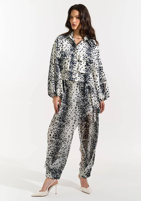 Calça Estampada Com Sopreposição - White Tiger