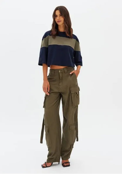 Calça Sarja Carrot Cintura Média