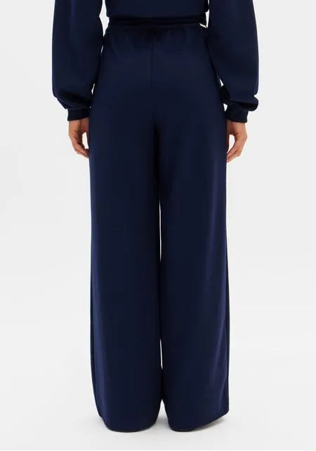 Calça Wide Leg Cintura Média