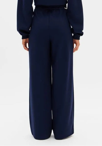 Calça Wide Leg Cintura Média