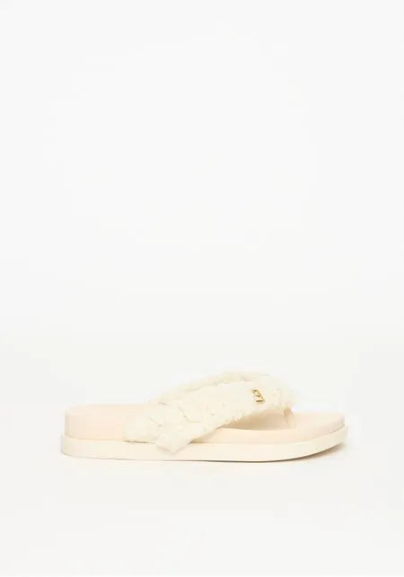 Chinelo De Pelos Com Logo