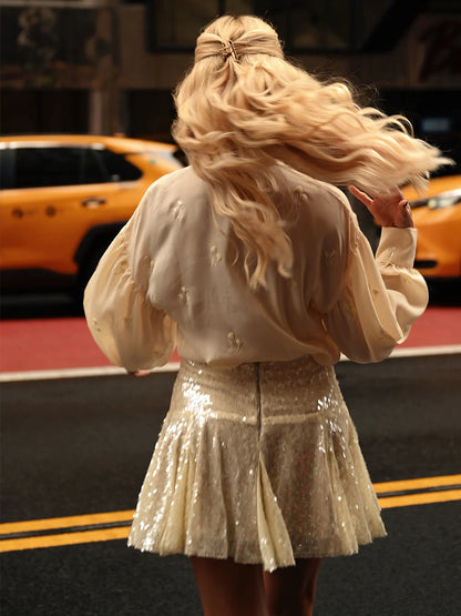 Conjunto Amarelo de Blusa Em Chiffon e Saia Curta Em Paetê Duchess