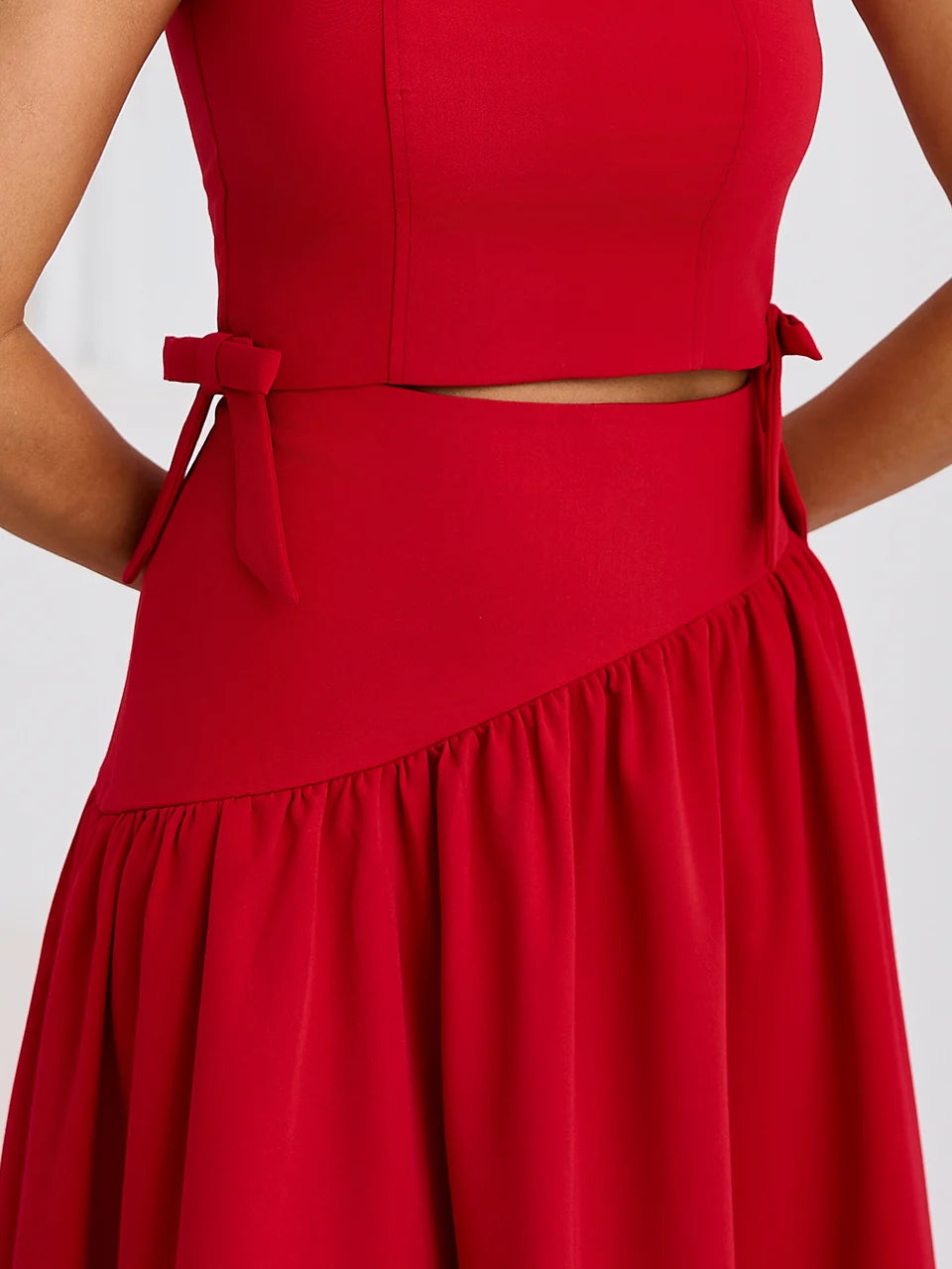 Conjunto Secretos Midi em Crepe Vermelho