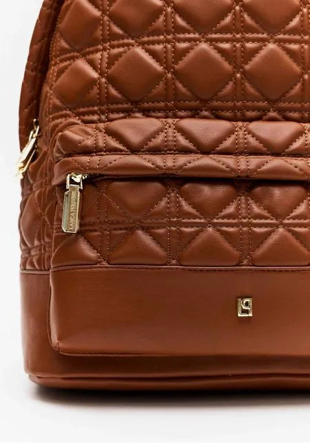 Mochila Matelassê Com Enfeite