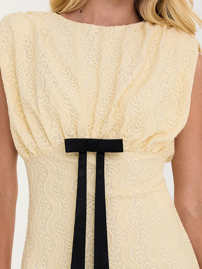 Vestido Dress Code Midi Justo em Malha Texturizada Amarelo Manteiga