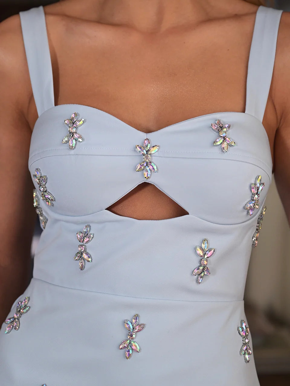 Vestido Gisele Curto Ajustado de Crepe Alfaiataria Azul