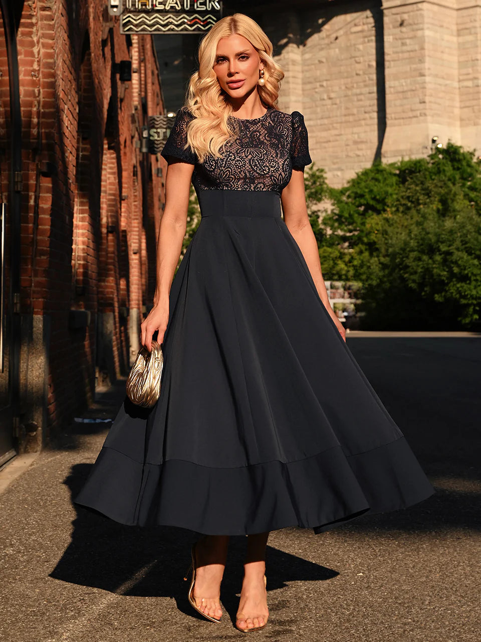 Vestido Midi Godê Azul Marinho Trophy