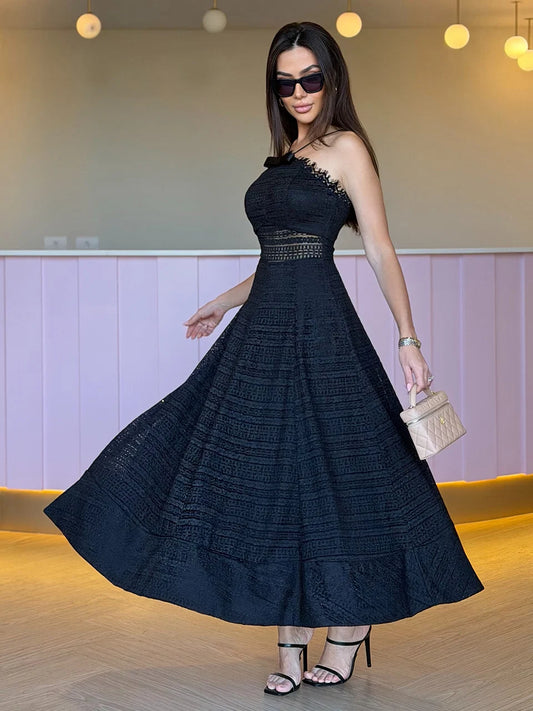 Vestido Midnight Kiss Midi Rodado em Renda Preta com Micro Paetês