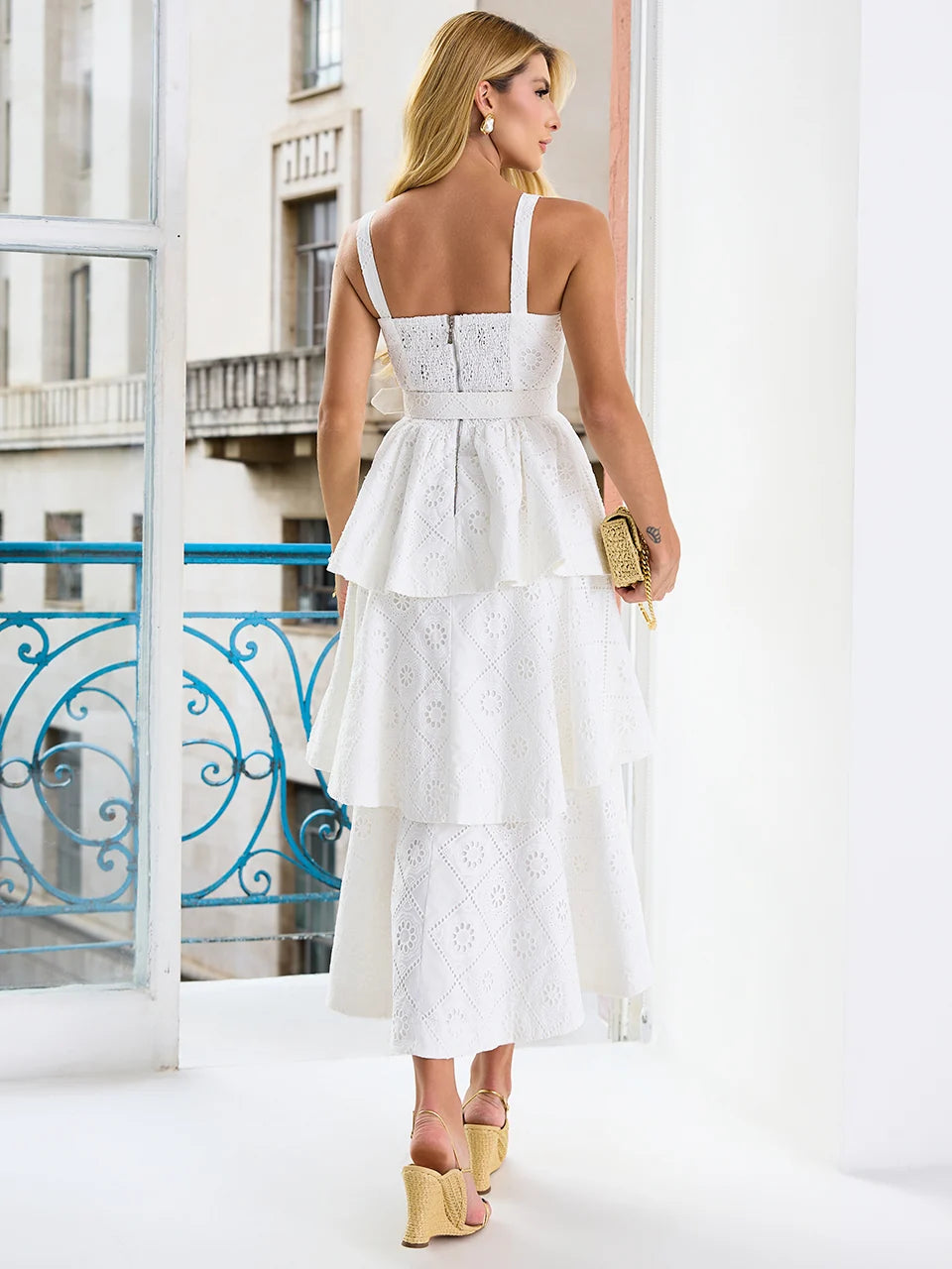 Vestido Porcelain Heart Midi em Laise Off-White com Babados