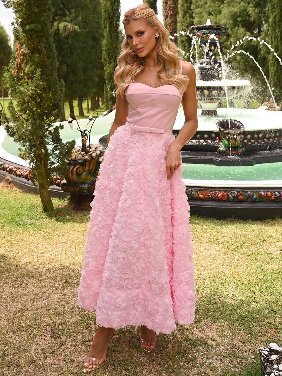 Vestido Raízes Midi Rosa Candy em Crepe e Tule Floral 3D