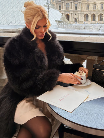 Casaco Faux Fur Preto by Nicole Rocha