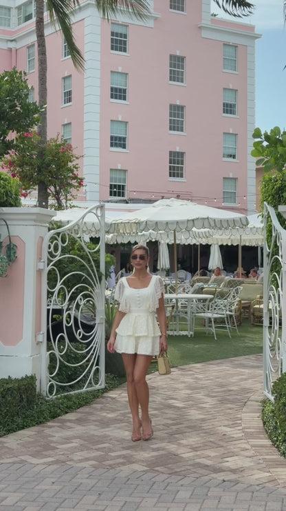 Vestido Curto Camadas Godê Off-White Bliss