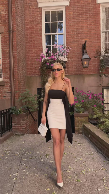 Vestido Curto P&B Tiffany
