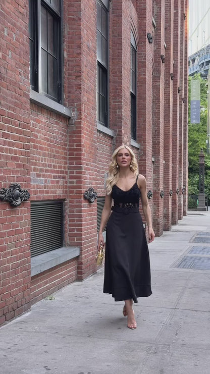 Vestido Midi Em Crepe e Renda Solitaire
