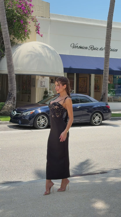 Vestido Mídi Preto Com Renda e Forro Nude Cannes