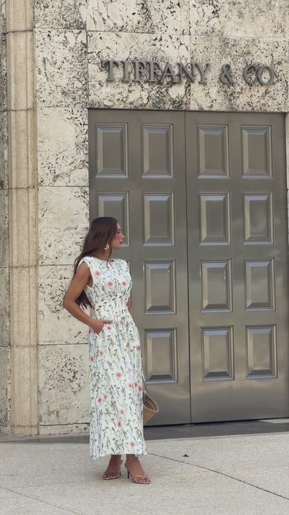Vestido Midi Floral com Cintura Estruturada e Ombreiras Boulevar