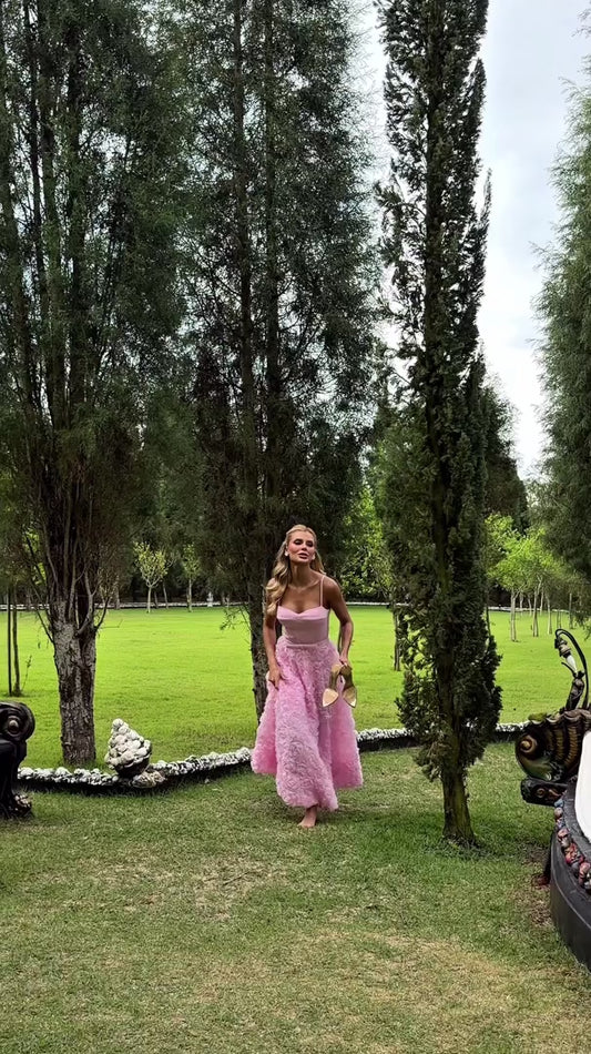 Vestido Raízes Midi Rosa Candy em Crepe e Tule Floral 3D
