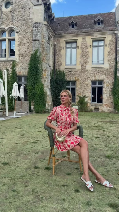 Vestido Coral Curto de Viscolinho Bordado Bege e Vermelho