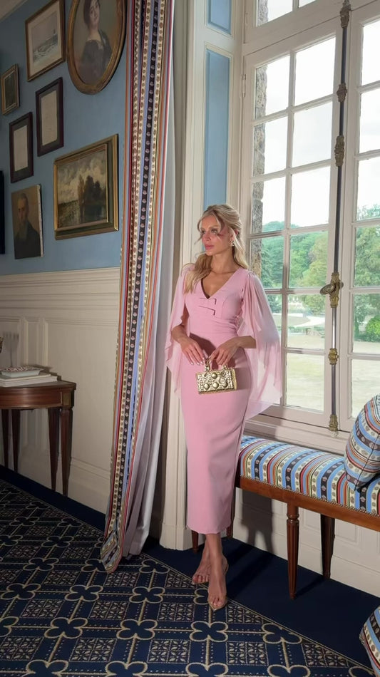 Vestido Victoria Midi de Crepe Alfaiataria Premium com Capa em Tule Rosa